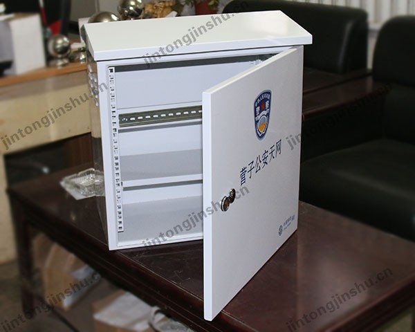 點(diǎn)擊查看商品:防雨箱